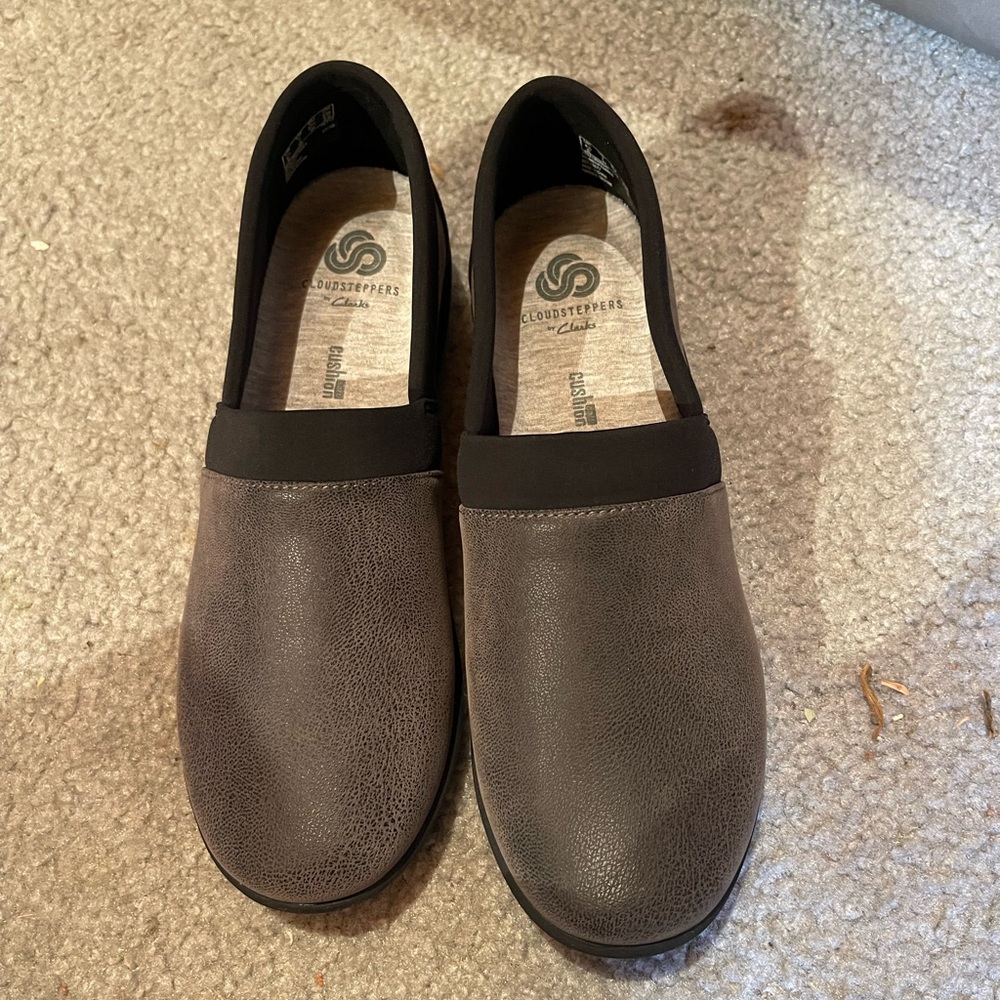 Clarks slip on